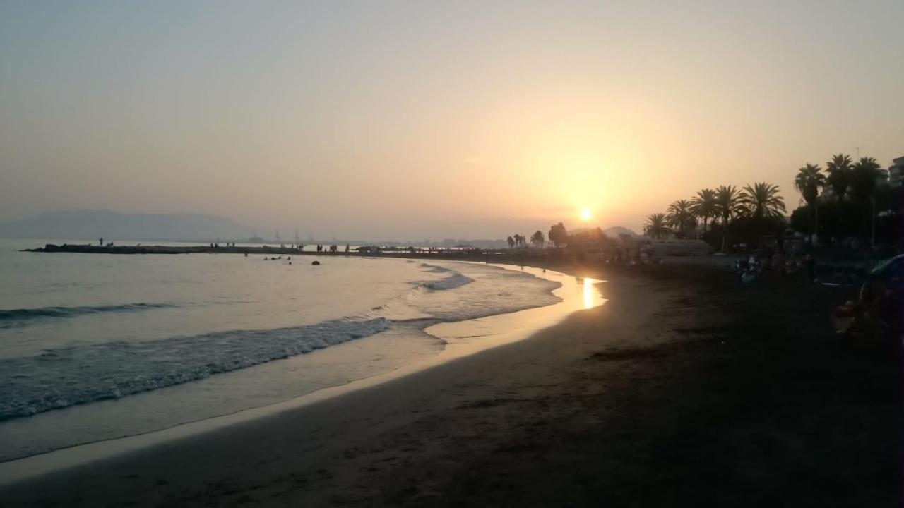 Apartamento A 5Min A Pie De La Playa De El Palo Malaga Exterior photo